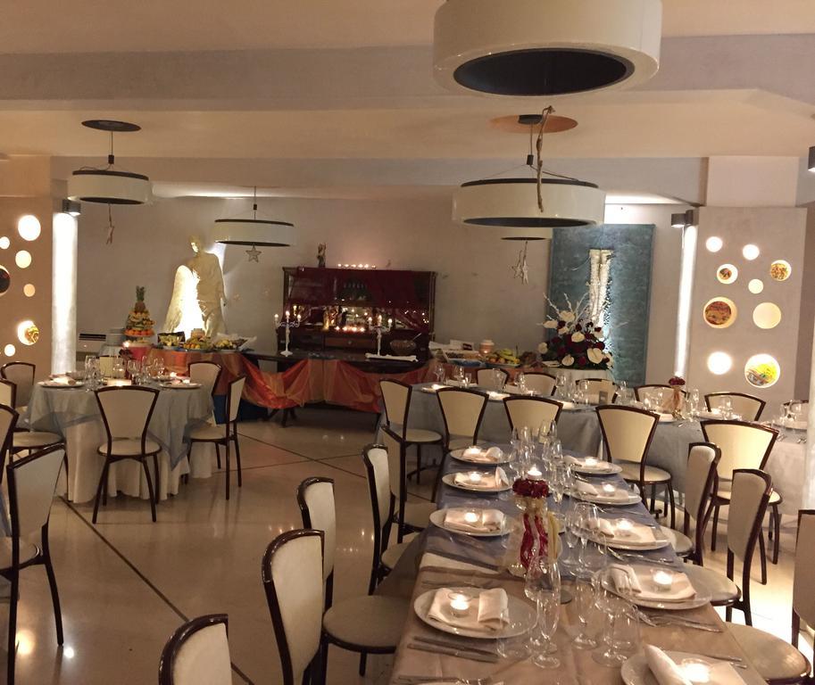 Hotel Ristorante Cavaliere Scario Exteriér fotografie