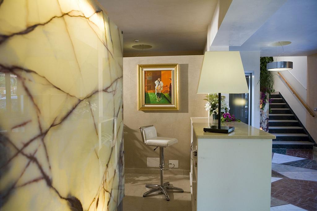 Hotel Ristorante Cavaliere Scario Exteriér fotografie