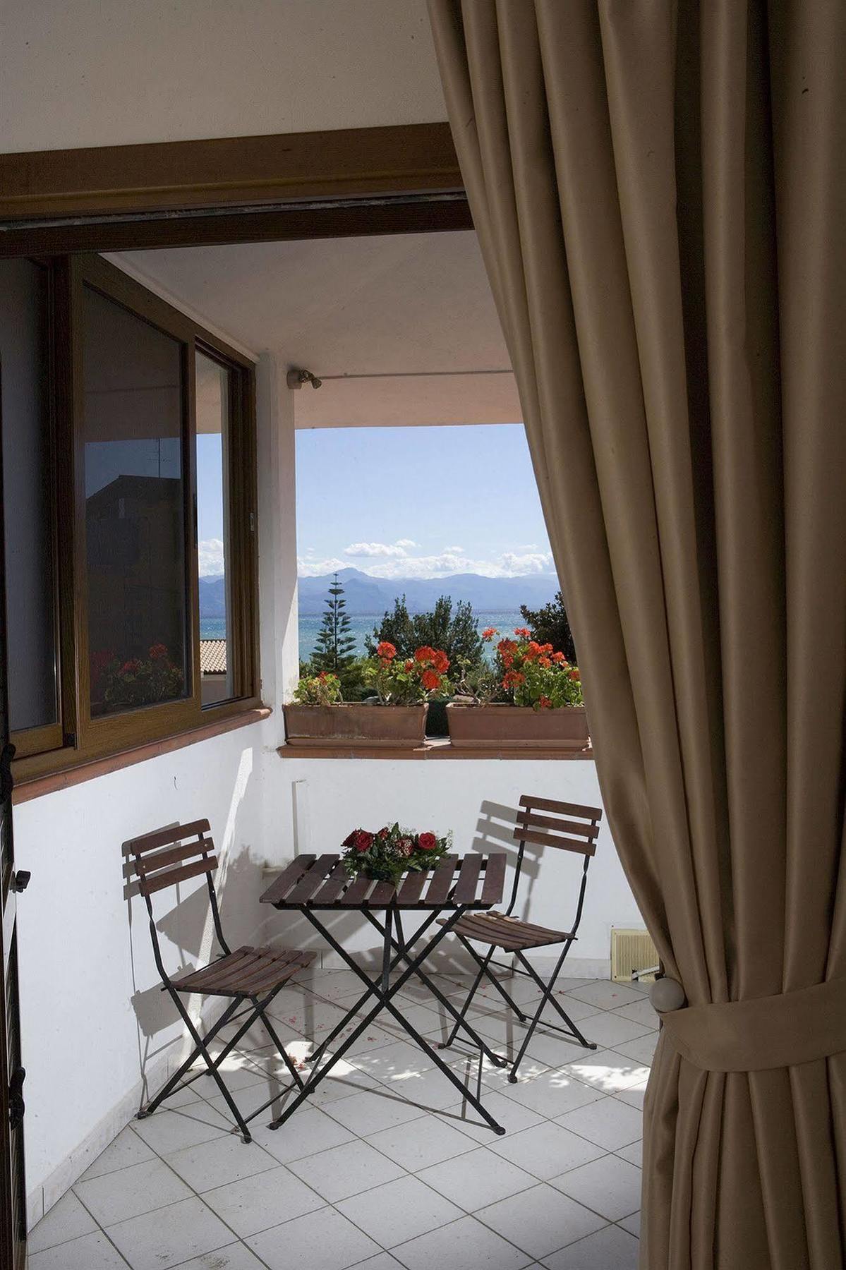 Hotel Ristorante Cavaliere Scario Exteriér fotografie
