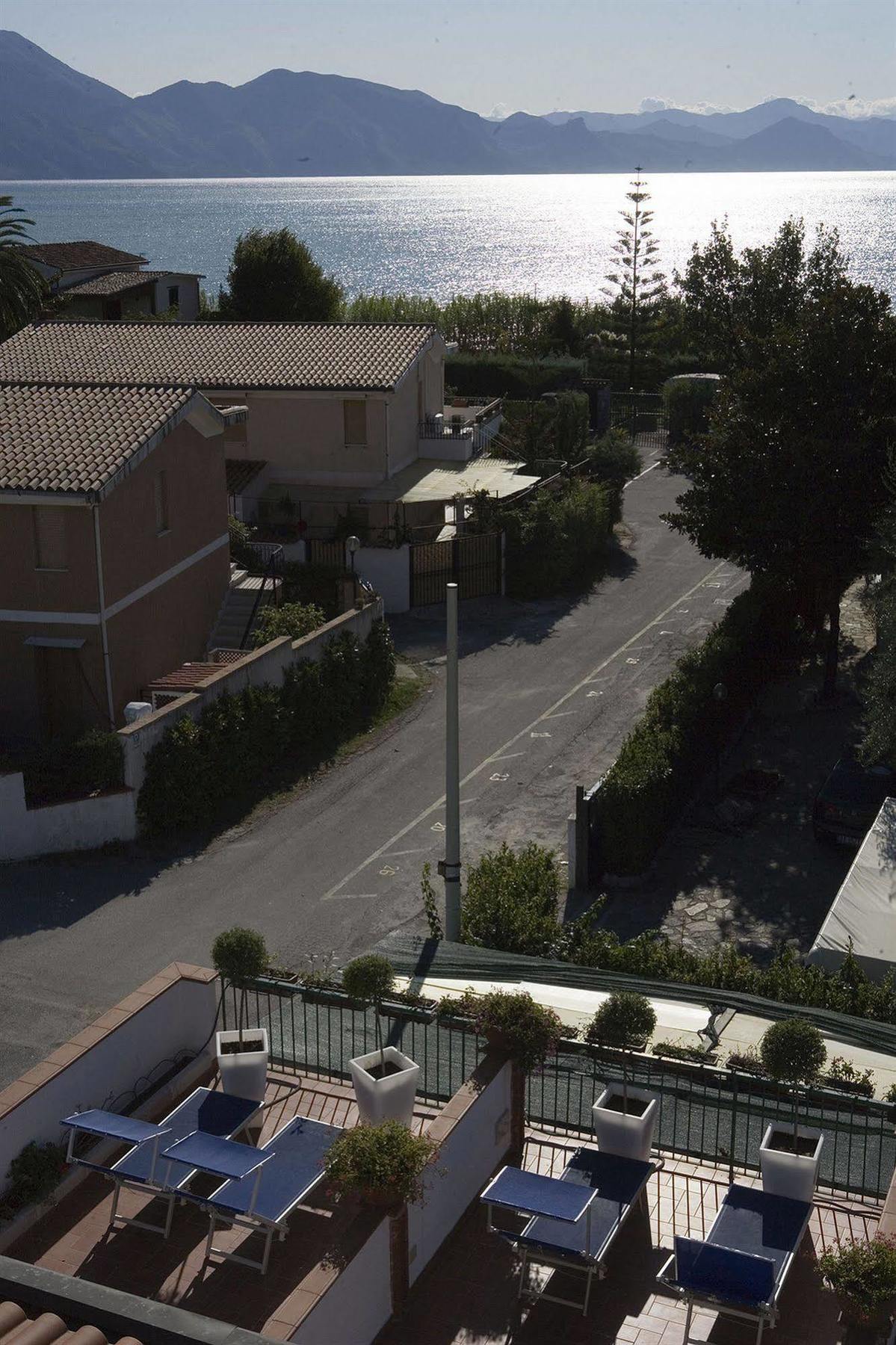 Hotel Ristorante Cavaliere Scario Exteriér fotografie